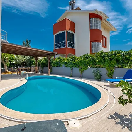 호텔 Charming With Private Pool In 베렉