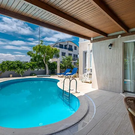 Charming With Private Pool In Belek