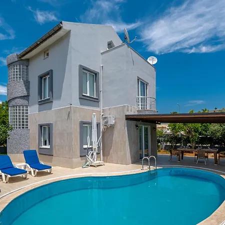 Charming With Private Pool In Belek