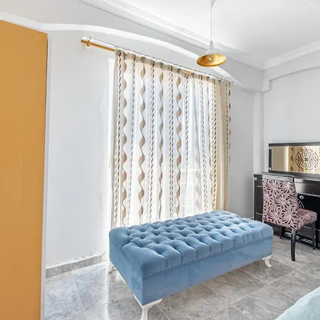 Charming With Private Pool In